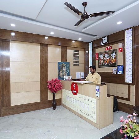 Oyo 9233 Hotel Cottage Lord Krishna Nueva Delhi Exterior foto