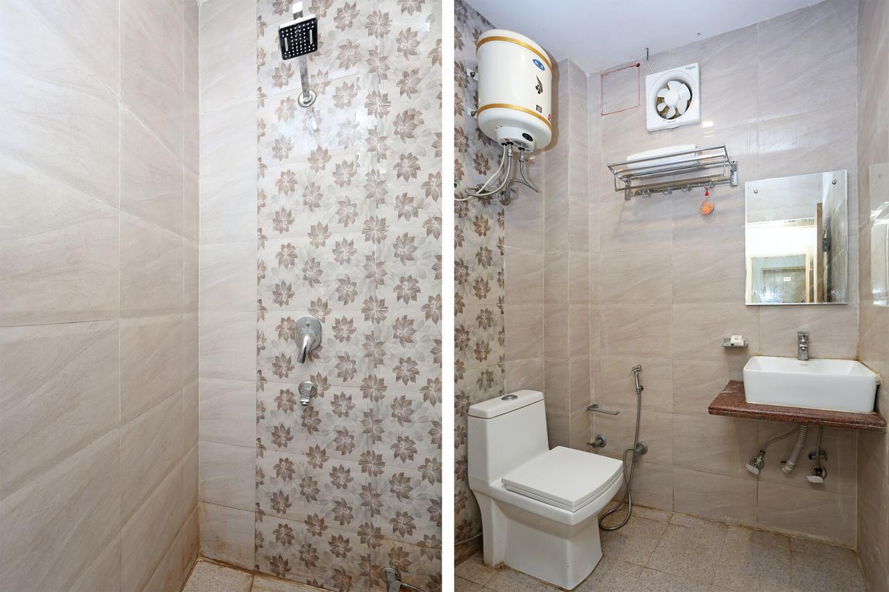 Oyo 9233 Hotel Cottage Lord Krishna Nueva Delhi Exterior foto