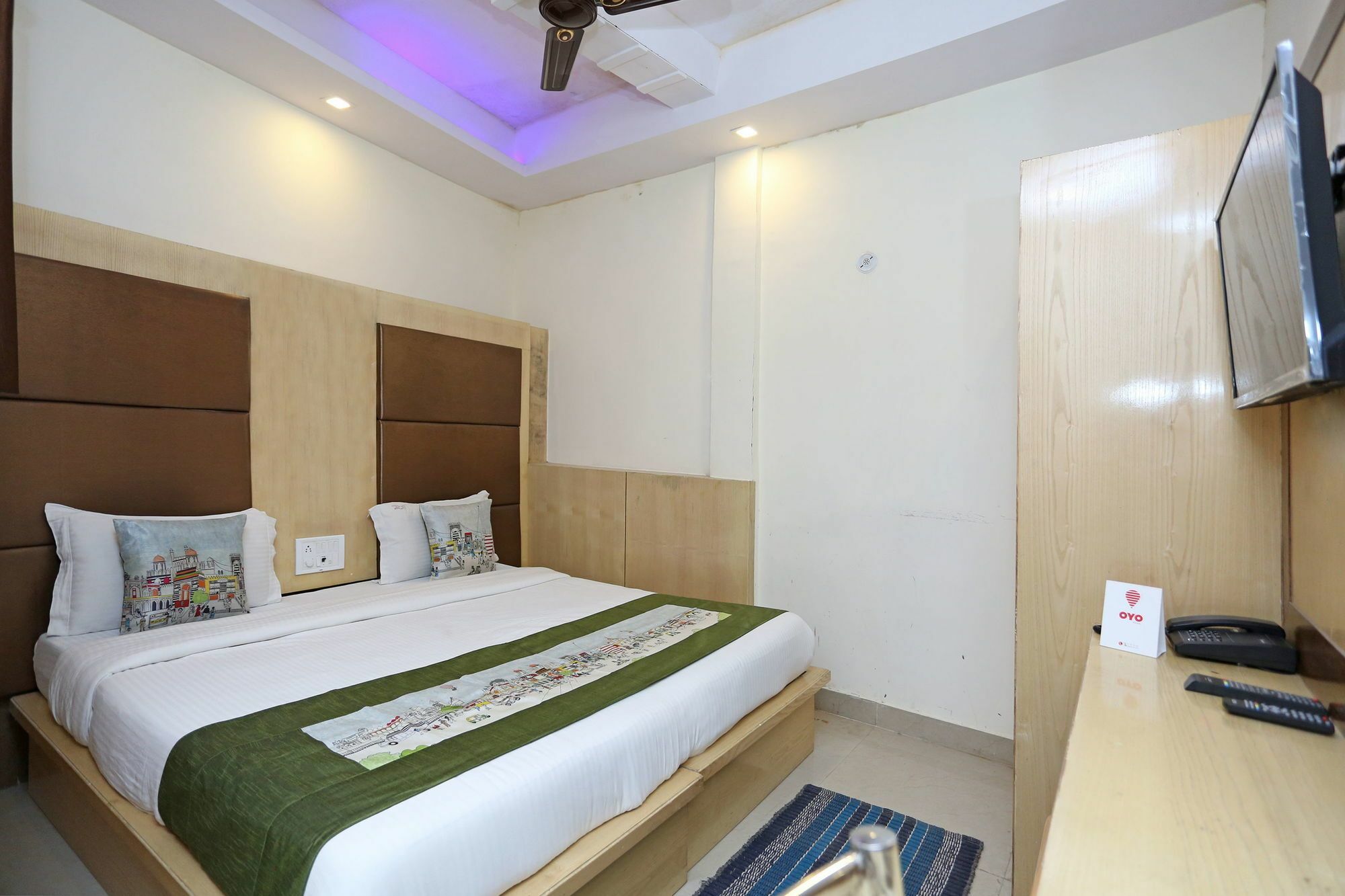 Oyo 9233 Hotel Cottage Lord Krishna Nueva Delhi Exterior foto