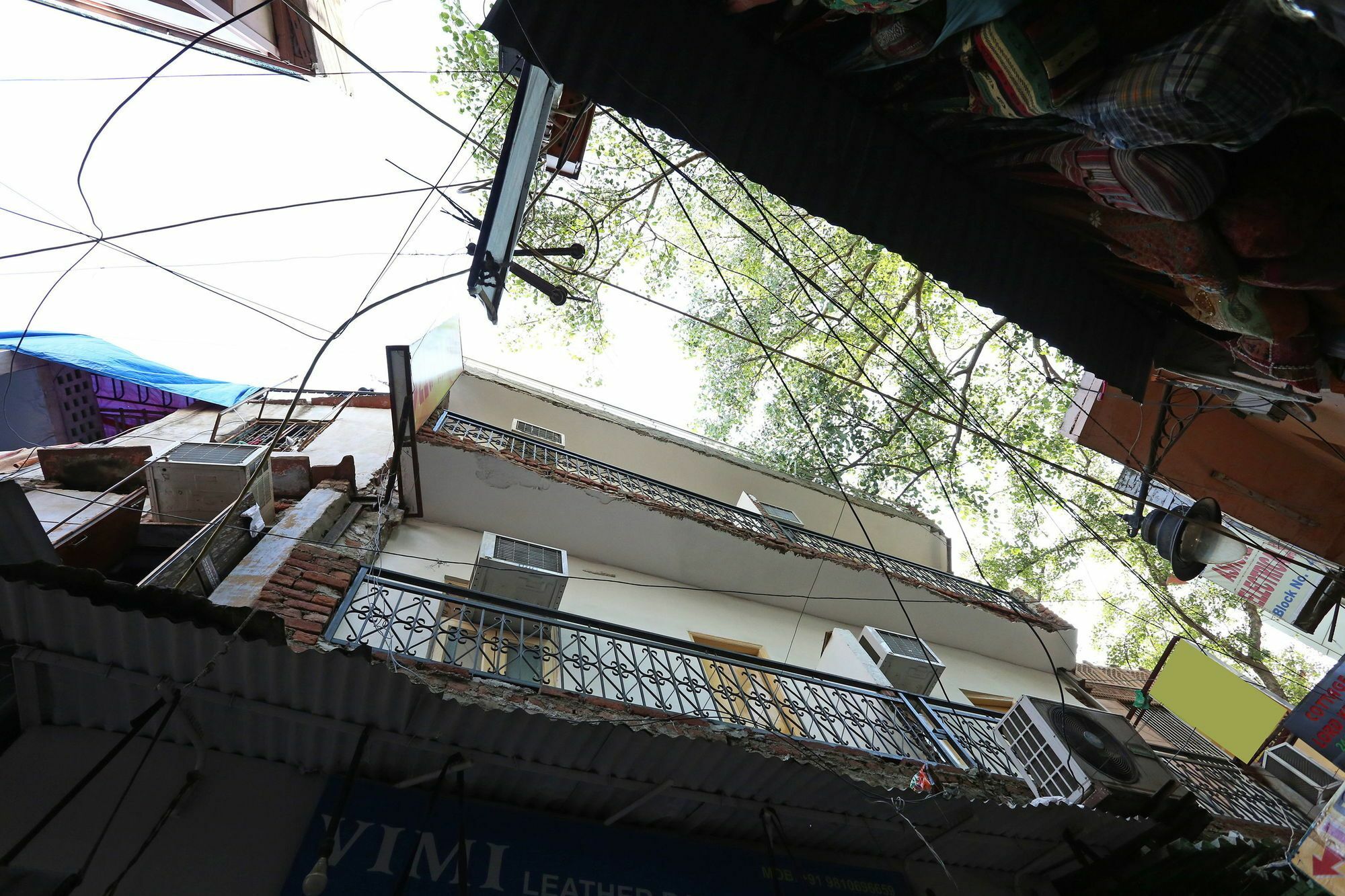 Oyo 9233 Hotel Cottage Lord Krishna Nueva Delhi Exterior foto
